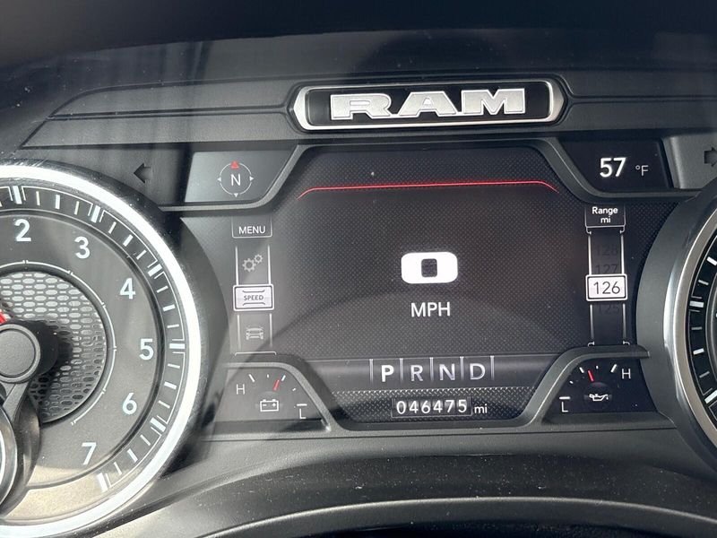 2022 RAM 1500 LaramieImage 28