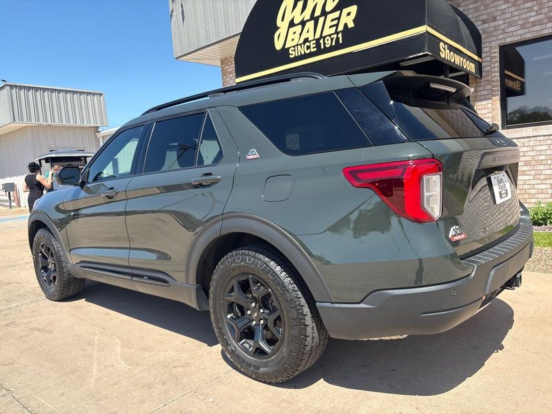 Used 2022 Ford Explorer TimberlineImage 12