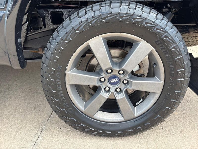 Used 2017 Ford F-150 XLTImage 13