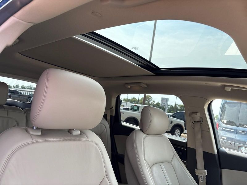 Used 2020 Lincoln Nautilus ReserveImage 9