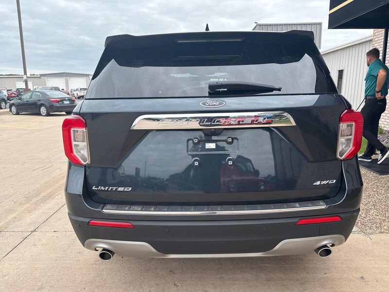 Used 2023 Ford Explorer LimitedImage 12