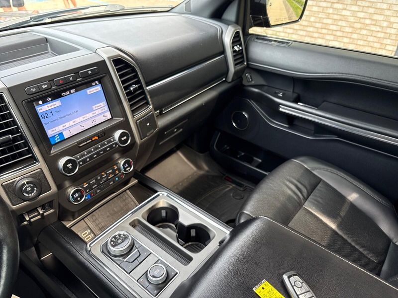 Used 2019 Ford Expedition XLTImage 20