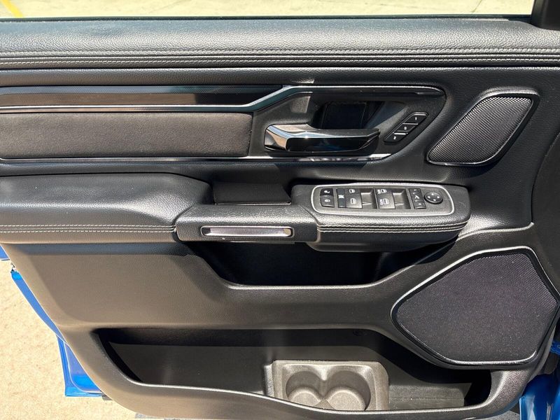 2022 RAM 1500 LaramieImage 18