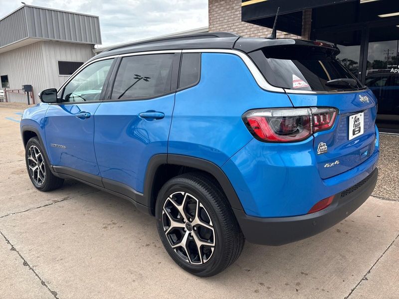 2025 Jeep Compass Limited 4x4Image 10