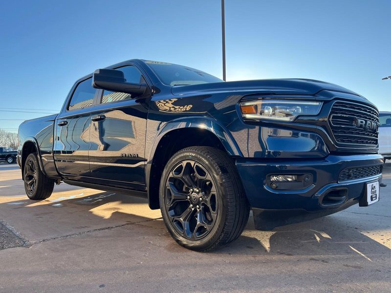 2022 RAM 1500 LimitedImage 8