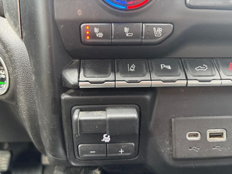 Used 2022 Chevrolet Silverado 2500HD LTZImage 23