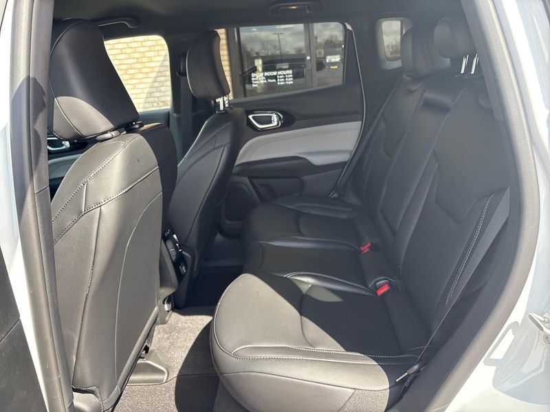 New 2026 Jeep Compass Limited 4x4Image 4