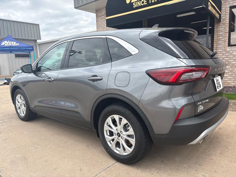 Used 2024 Ford Escape ActiveImage 10