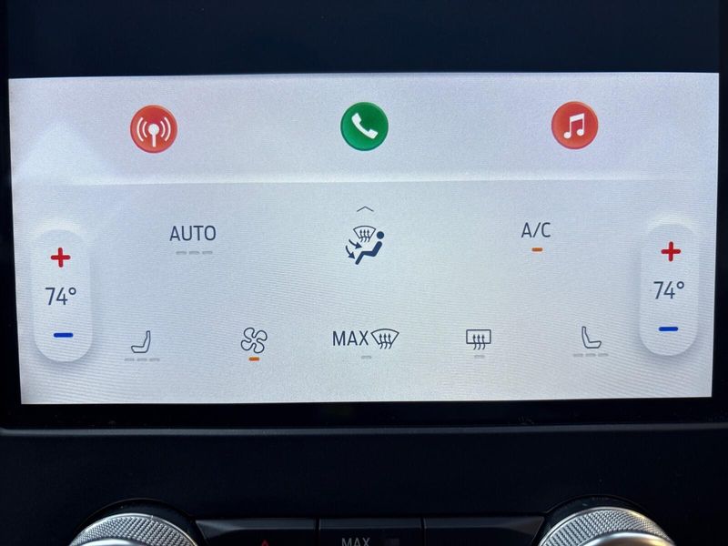 Used 2023 Ford Edge SELImage 18