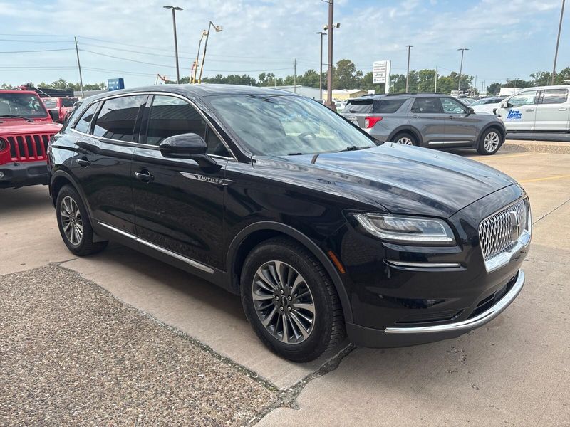 Used 2022 Lincoln Nautilus ReserveImage 7