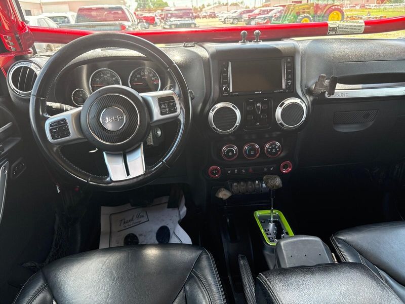 2017 Jeep Wrangler Unlimited RubiconImage 5