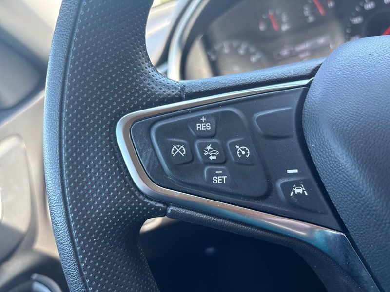 Used 2024 Chevrolet Malibu LTImage 13