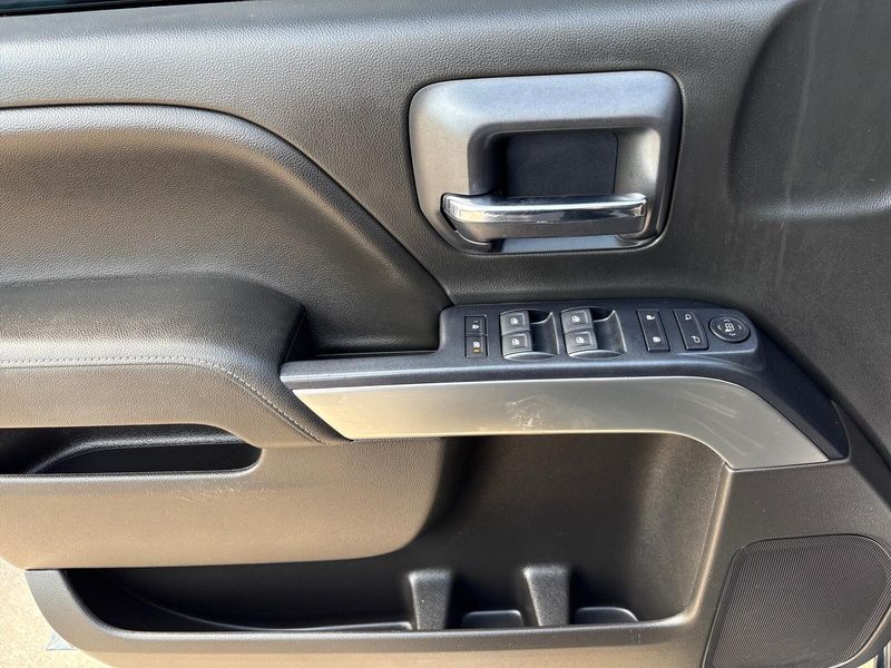 Used 2018 Chevrolet Silverado 1500 LTImage 14