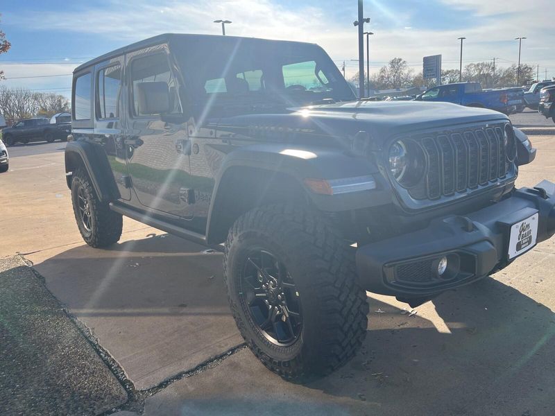 2025 Jeep Wrangler 4-door WillysImage 7