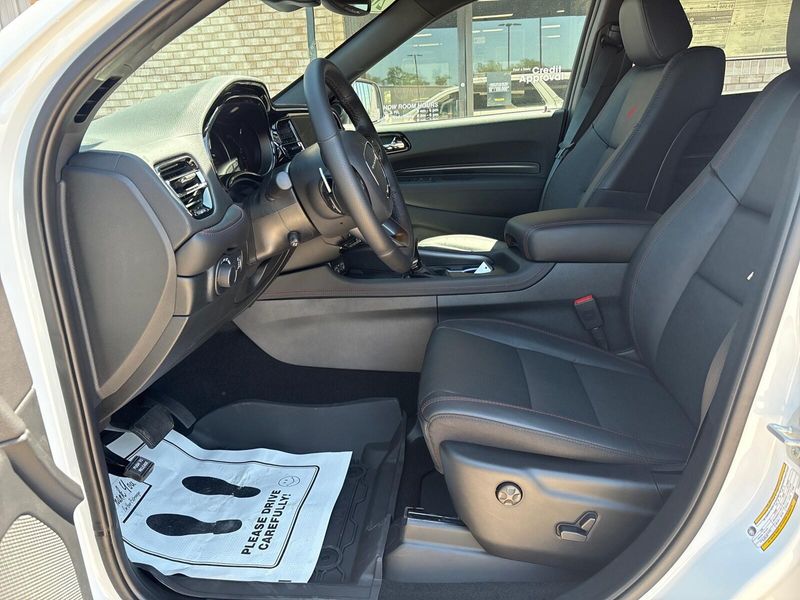 New 2026 Dodge Durango Gt Plus Awd Hemi V8Image 3