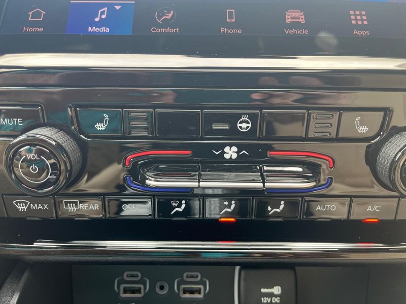 2025 Jeep Grand Cherokee L Limited 4x4Image 21