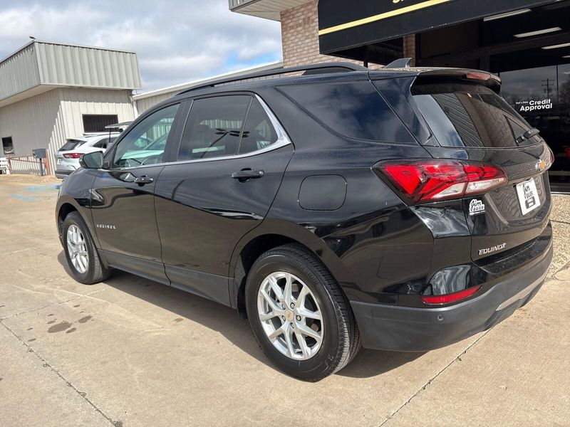 Used 2023 Chevrolet Equinox LTImage 12