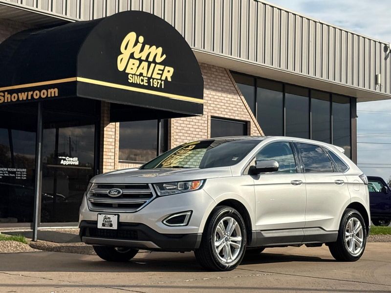 Used 2017 Ford Edge TitaniumImage 1