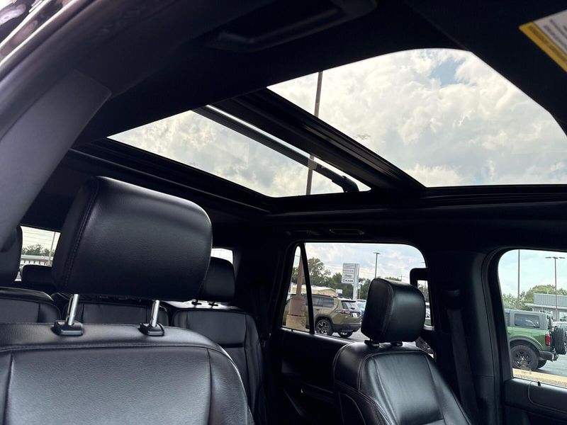 Used 2019 Ford Expedition XLTImage 9