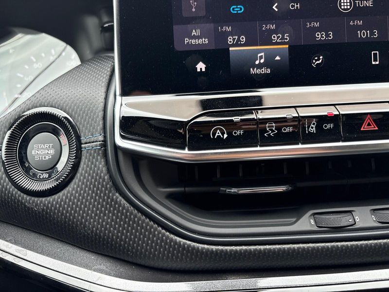 2025 Jeep Compass Latitude 4x4Image 18