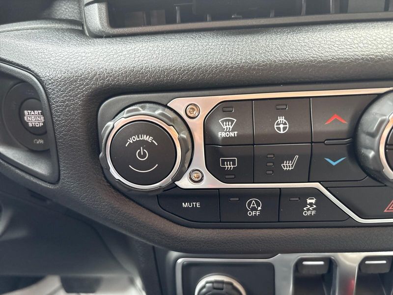 2025 Jeep Wrangler 2-door WillysImage 18