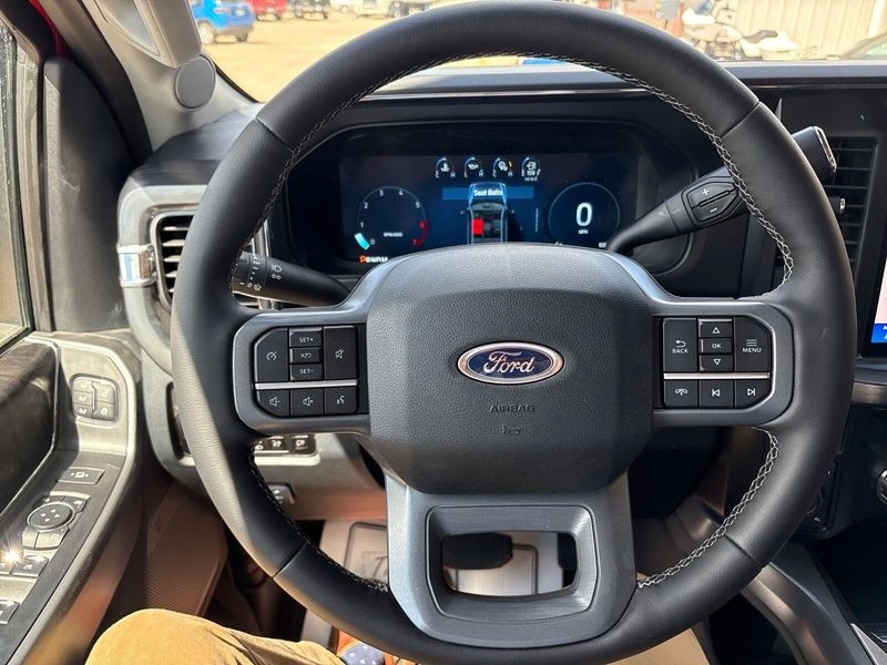 Used 2025 Ford F-250 LariatImage 17