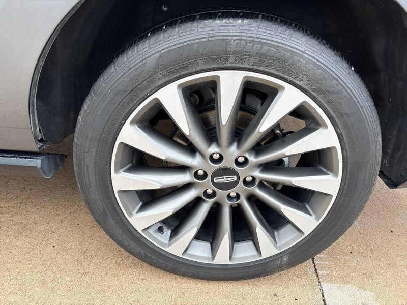 Used 2021 Lincoln Navigator ReserveImage 17