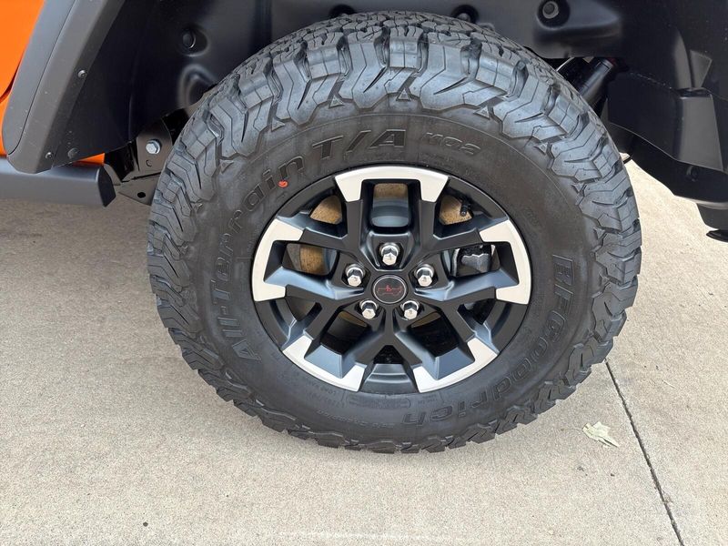 2025 Jeep Wrangler 4-door RubiconImage 12