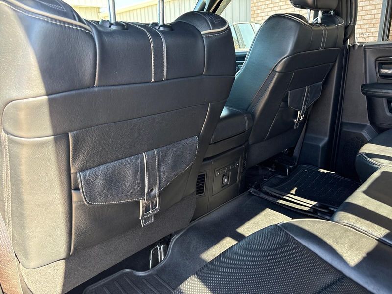 Used 2017 RAM 1500 LimitedImage 5