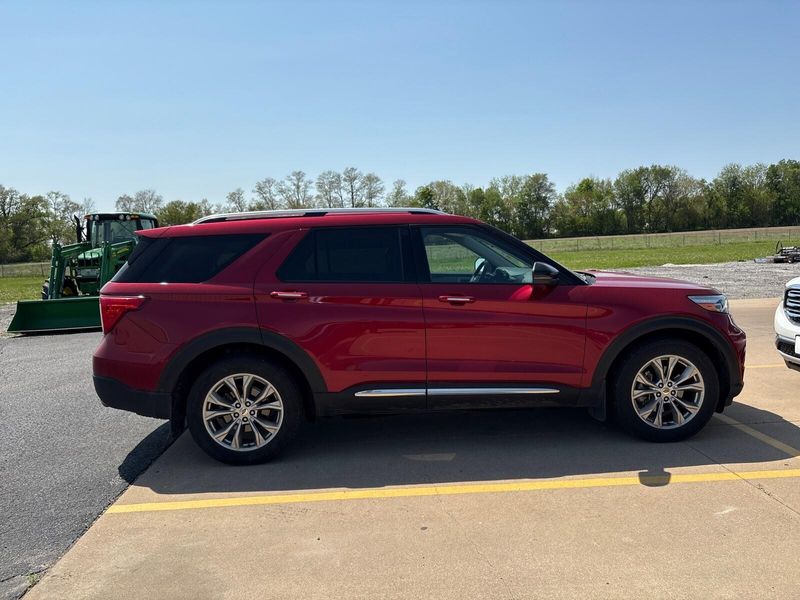 2020 Ford Explorer LimitedImage 10