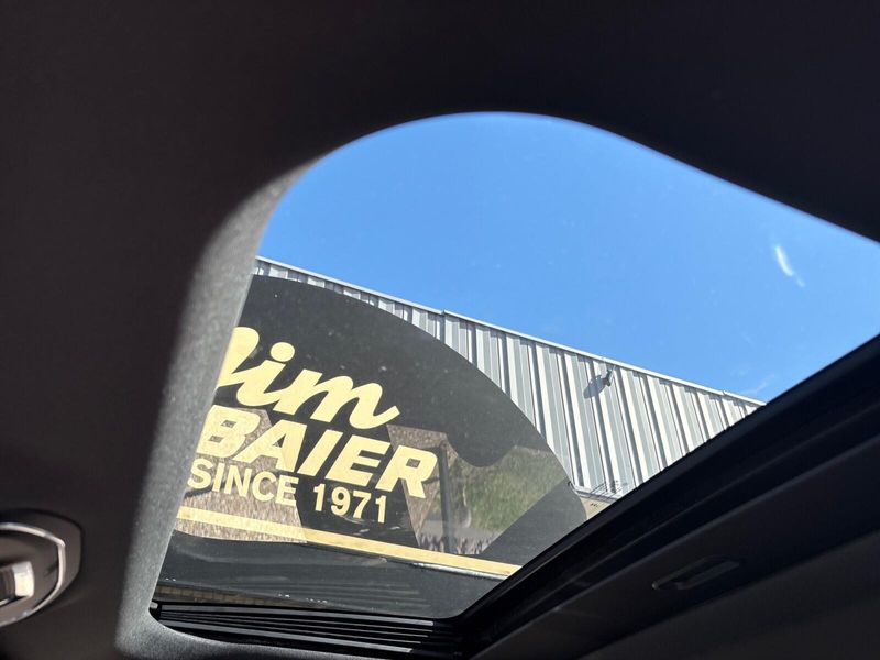 New 2025 Jeep Grand Cherokee Altitude X 4x4Image 17