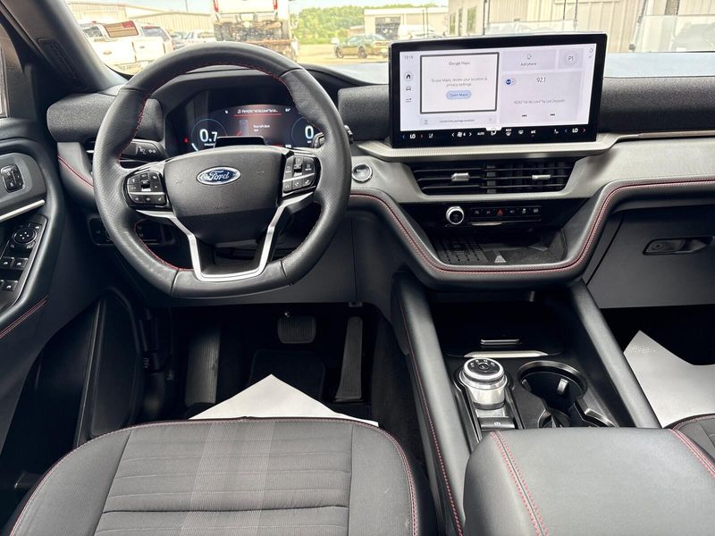 Used 2025 Ford Explorer ST-LineImage 7