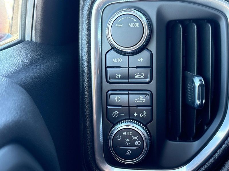 Used 2021 GMC Sierra 1500 SLTImage 16