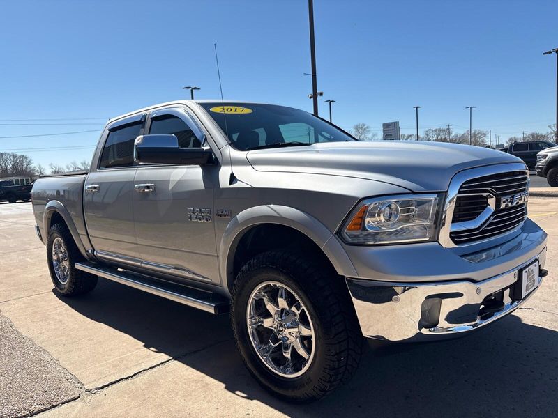 Used 2017 RAM 1500 LimitedImage 9