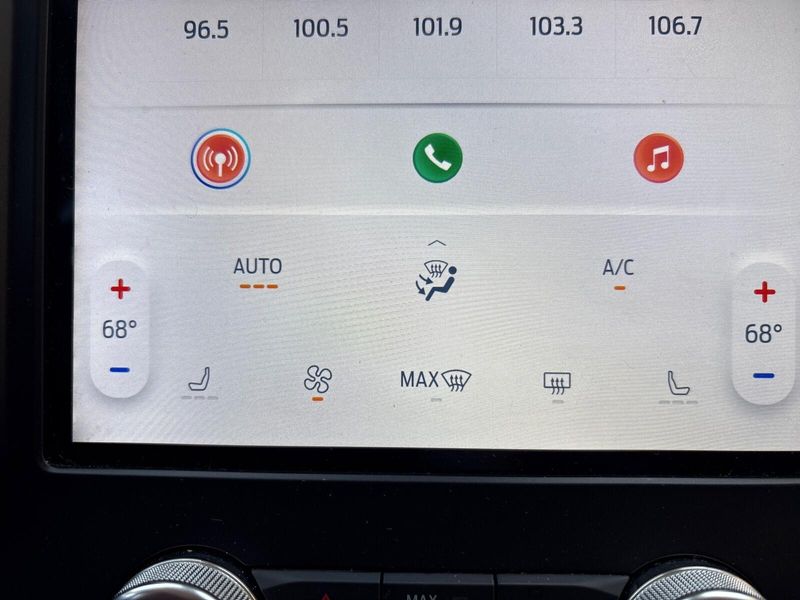 Used 2024 Ford Edge SELImage 19