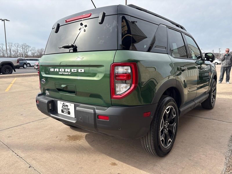 Used 2025 Ford Bronco Sport Outer BanksImage 9