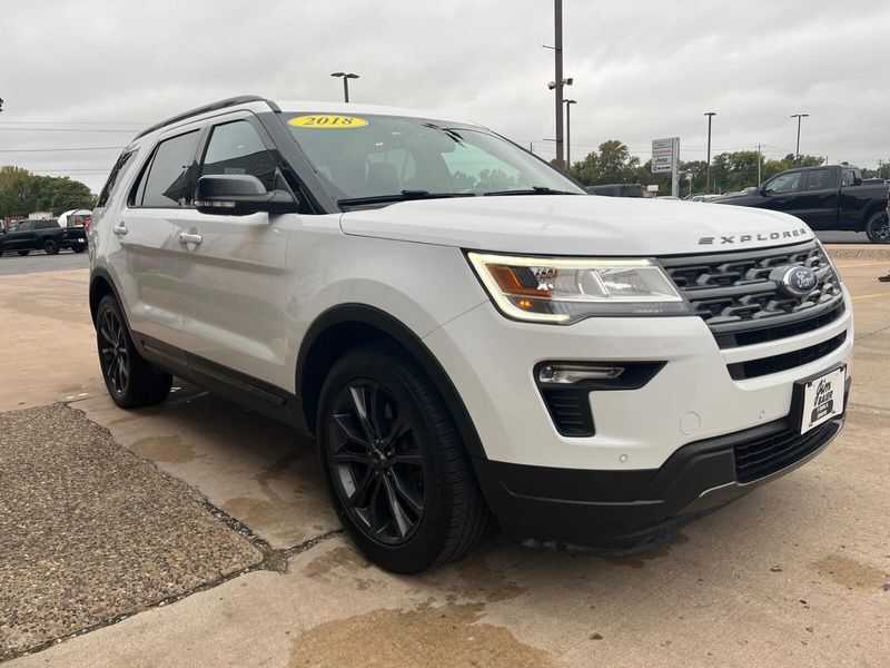 2018 Ford Explorer XLTImage 8