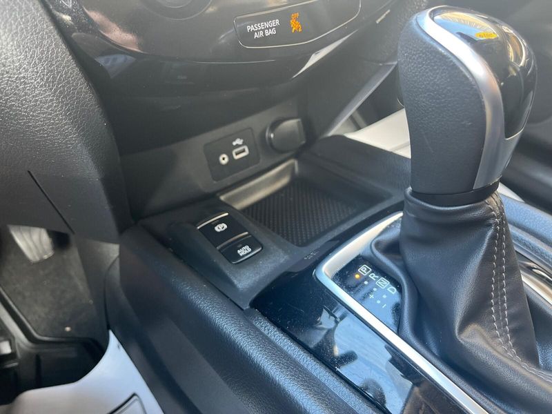 2019 Nissan Rogue SVImage 19