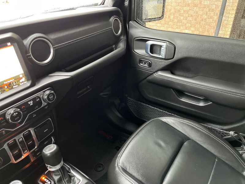 2021 Jeep Wrangler Unlimited SaharaImage 23