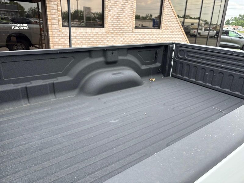 2024 RAM 2500 Tradesman Regular Cab 4x4 8
