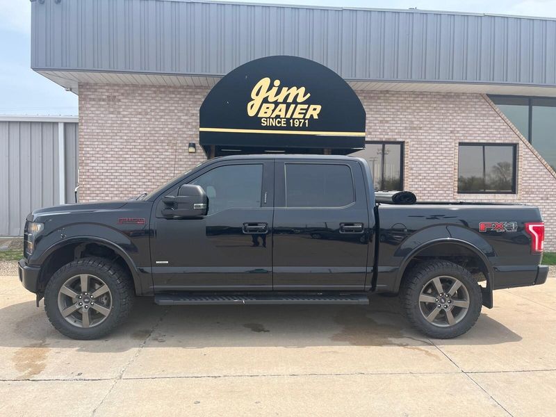 2017 Ford F-150 XLTImage 2