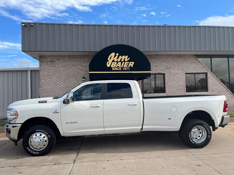 2024 RAM 3500 Laramie Crew Cab 4x4 8