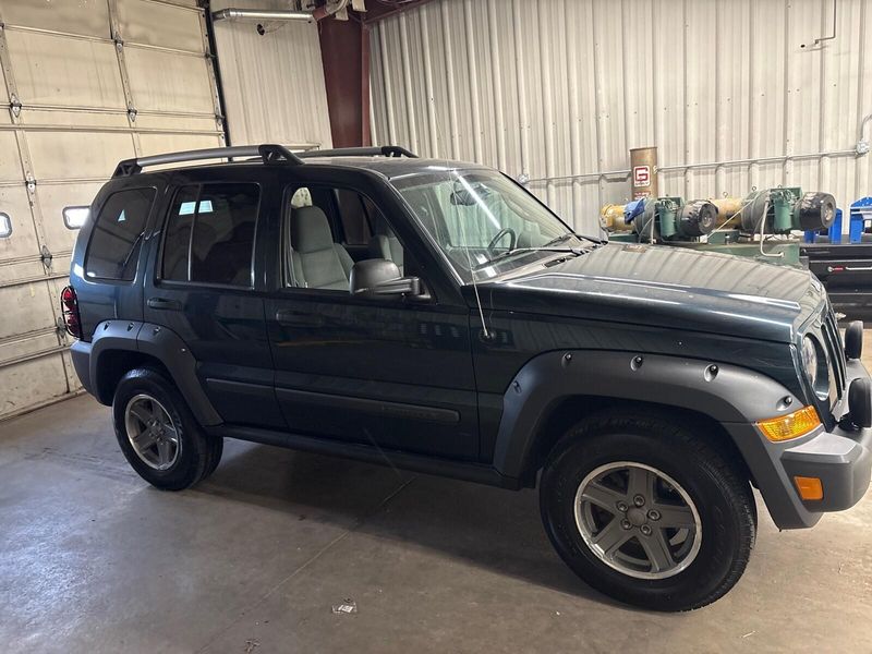 Used 2005 Jeep Liberty RenegadeImage 9
