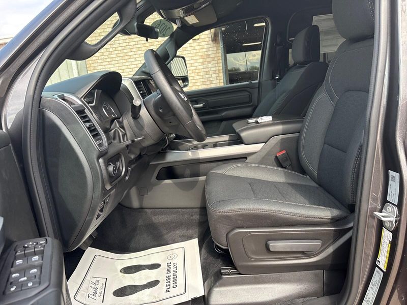New 2026 RAM 1500 Express Crew Cab 4x4 5