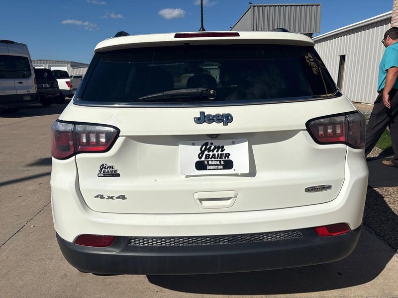 Used 2017 Jeep New Compass LatitudeImage 9