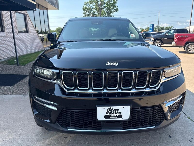 New 2025 Jeep Grand Cherokee Limited 4x4Image 7