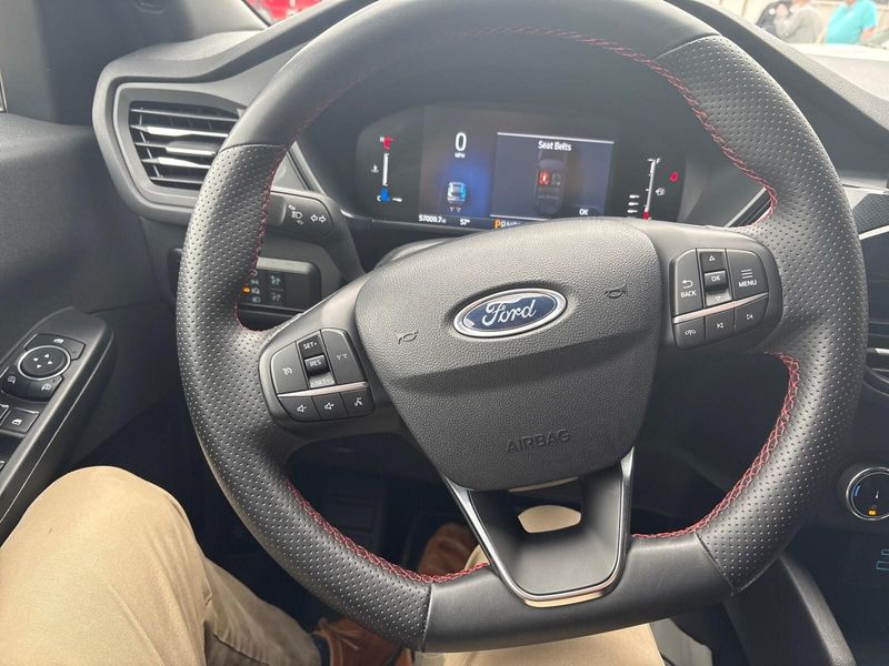 Used 2023 Ford Escape ST-LineImage 13