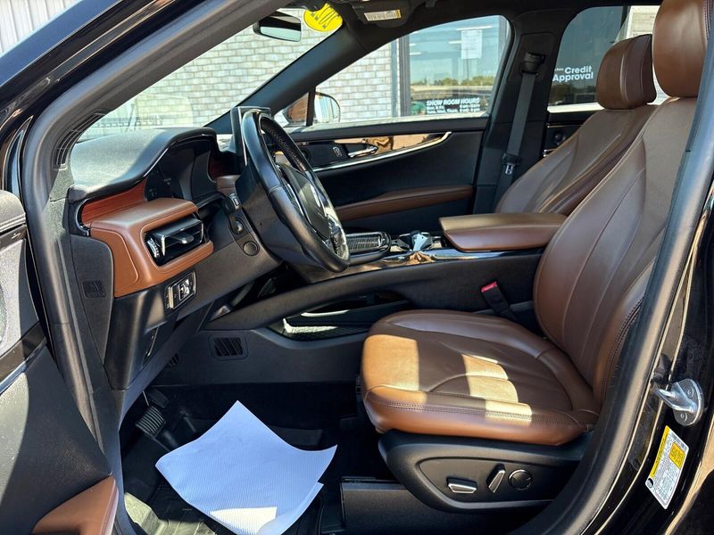 Used 2022 Lincoln Nautilus ReserveImage 3