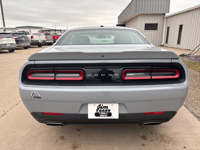 Used 2022 Dodge Challenger GTImage 9