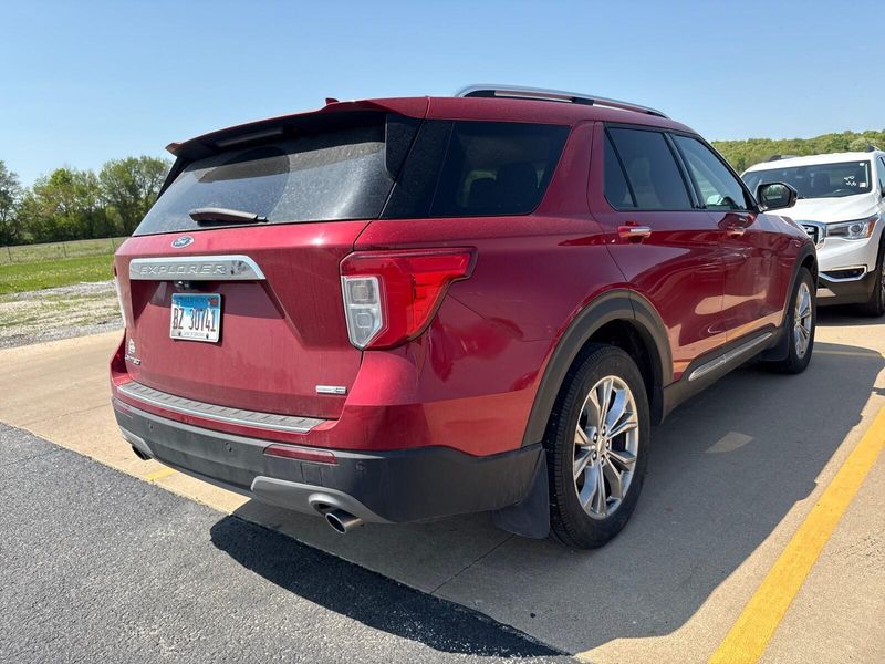 2020 Ford Explorer LimitedImage 7